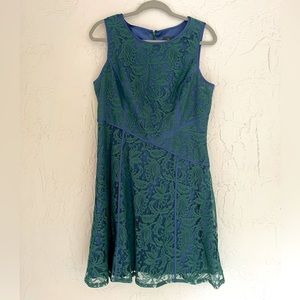 Adrianna Papell size 12 P lace occasion dress